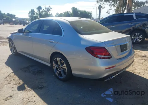 2019 Mercedes-Benz E 300 z USA, uszkodzony, nr VIN WDDZF4JB3KA656757